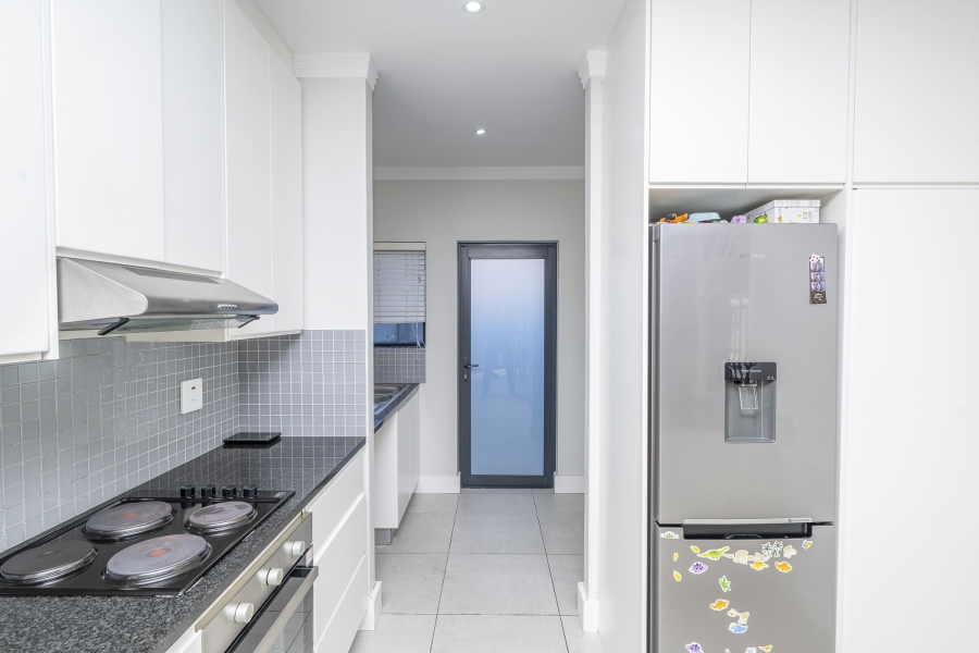 3 Bedroom Property for Sale in Protea Heights Western Cape